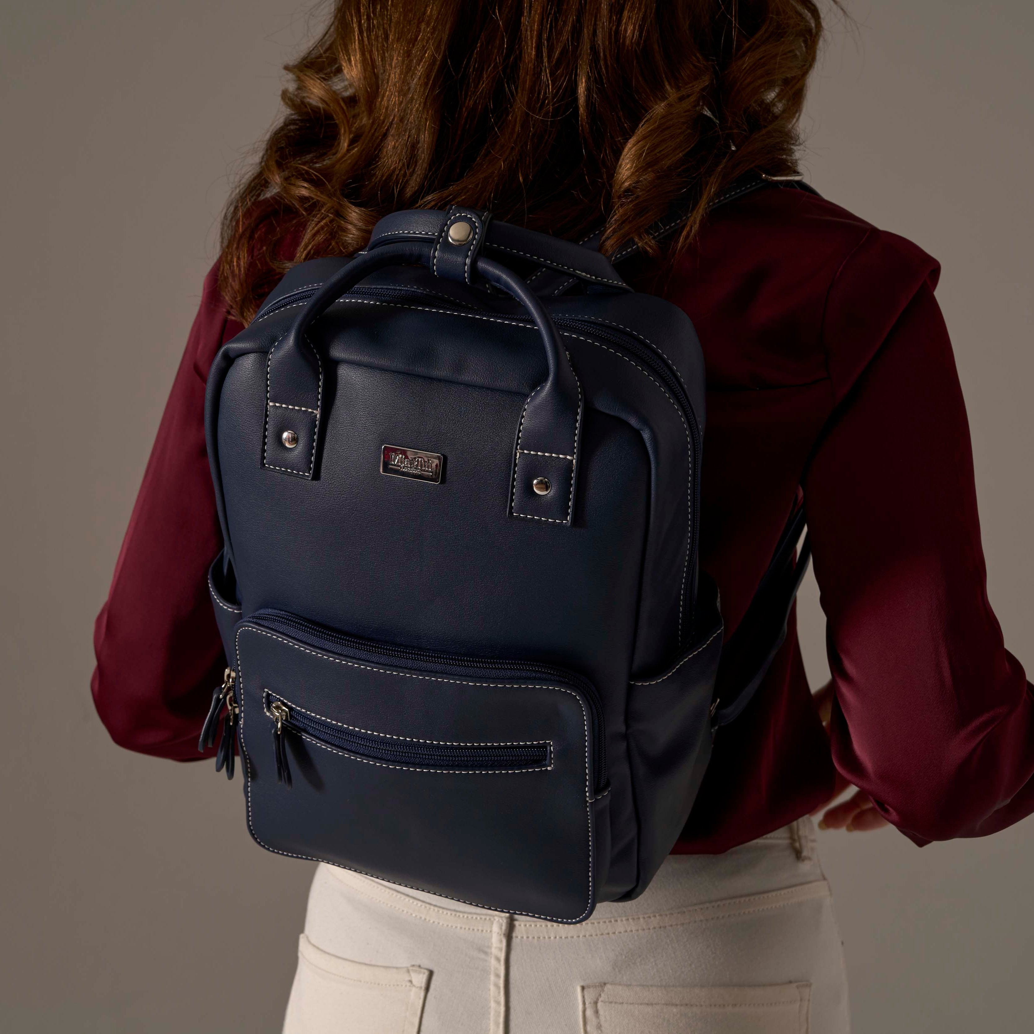 Smart Multi-Pocket Organisation