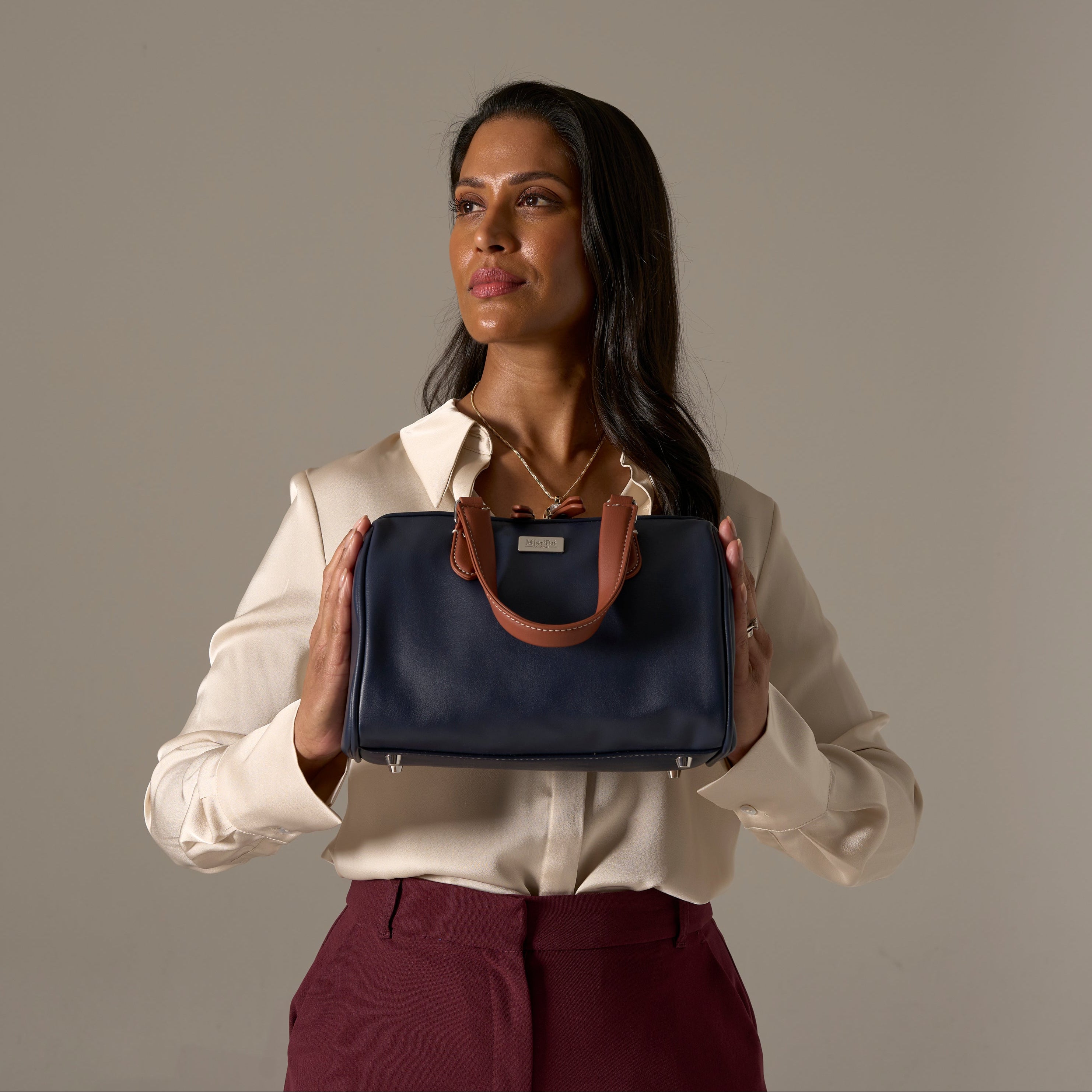 Navy/Tan (Pre Order- Dispatch 16th Dec