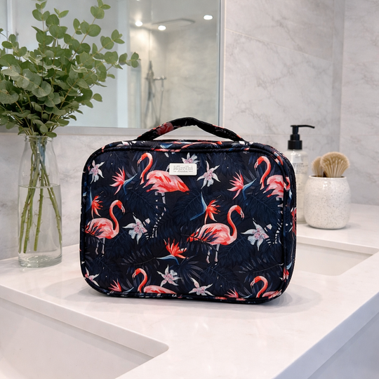 Lou Hanging Toiletry Case