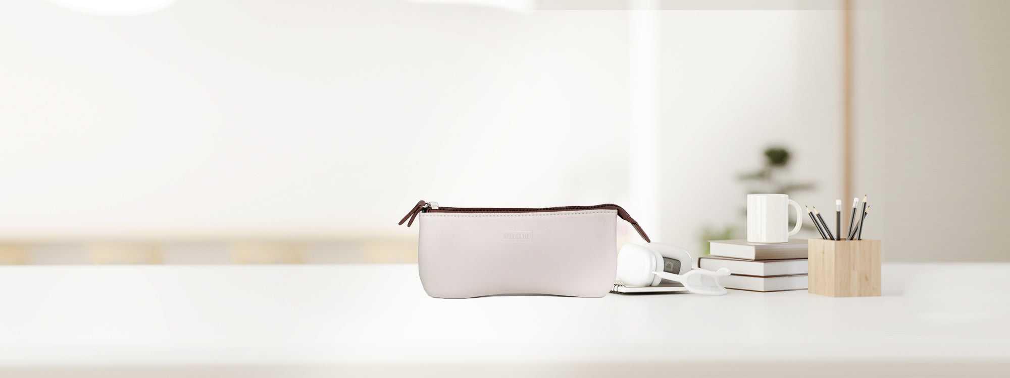 Mia - Multi Purpose Case