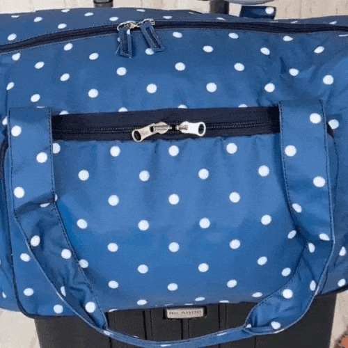 Foldable bags lacking proper organisation 