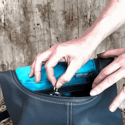 Backpacks turning into chaotic black holes 