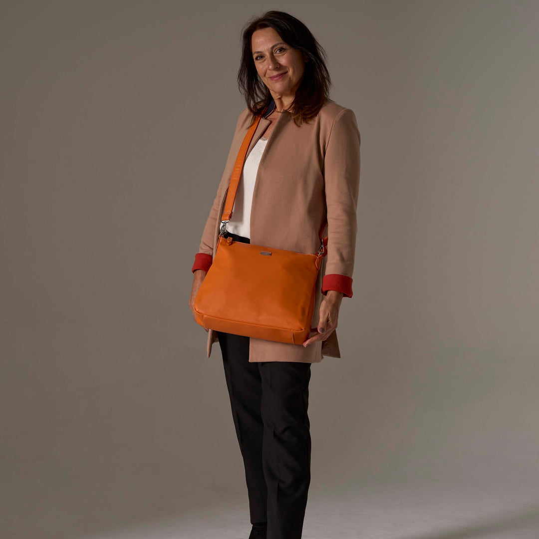 Mia Tui Handbags Taylor