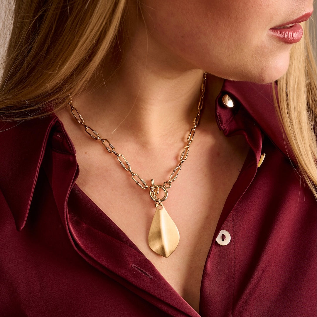 Mia Tui Jewellery Teardrop Pendant Chain Necklace