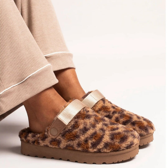 Mia Tui Naples Ocelot Slippers