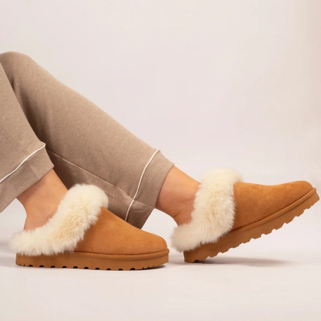 Mia Tui Nevas Tan Slippers