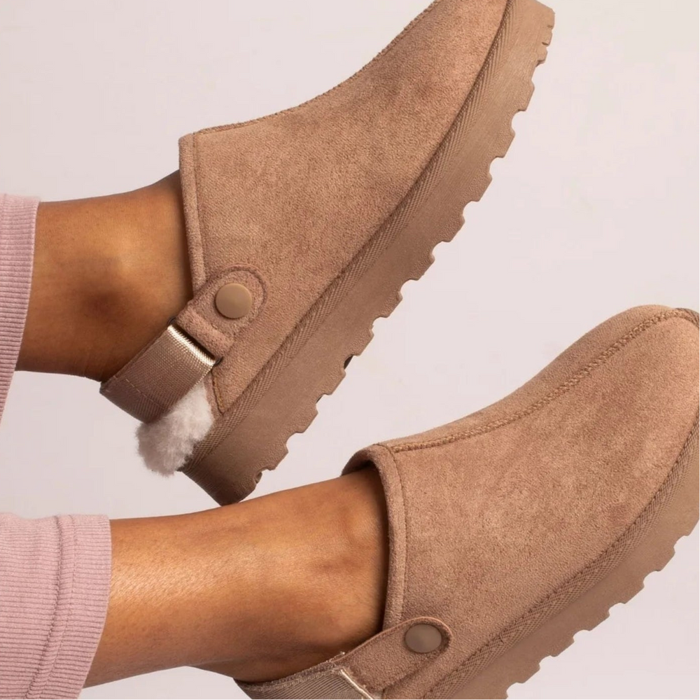 Mia Tui Odessa Mink Slippers